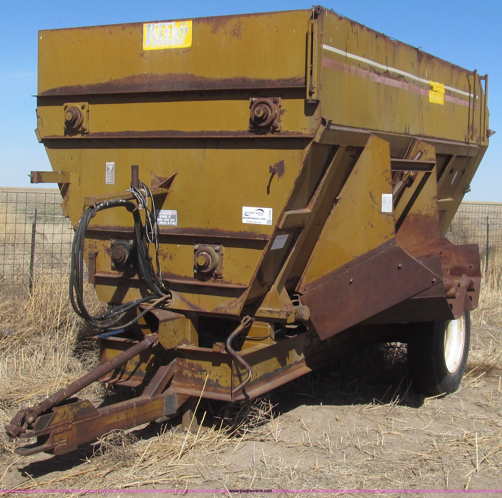 Kirby feeder/mixer trailer in Dalhart, TX Item G5666 sold Purple Wave