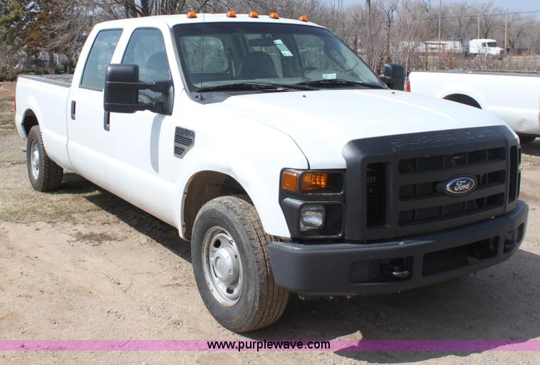 image for item AA9107 2010 Ford F350 Super Duty CrewCab pickup truck