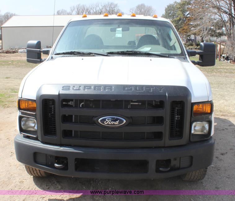 image for item AA9107 2010 Ford F350 Super Duty CrewCab pickup truck
