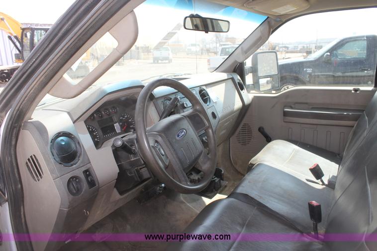 image for item AA9107 2010 Ford F350 Super Duty CrewCab pickup truck