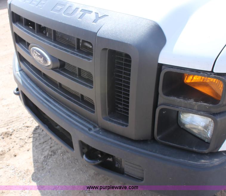 image for item AA9107 2010 Ford F350 Super Duty CrewCab pickup truck