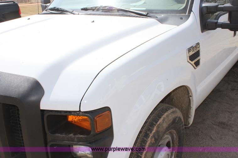 image for item AA9107 2010 Ford F350 Super Duty CrewCab pickup truck