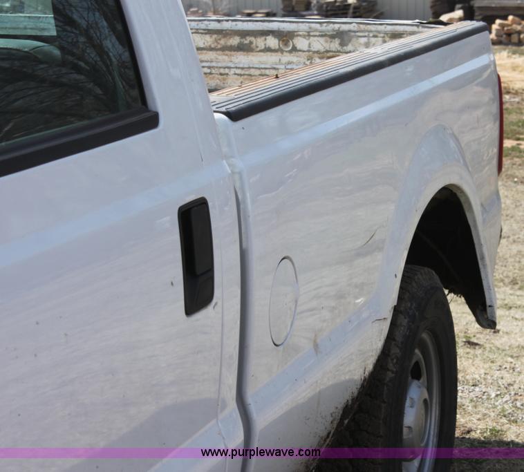 image for item AA9107 2010 Ford F350 Super Duty CrewCab pickup truck