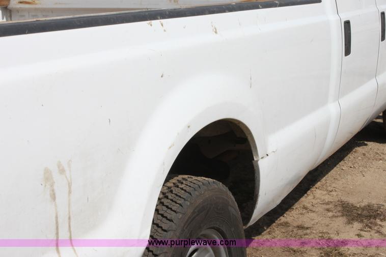 image for item AA9107 2010 Ford F350 Super Duty CrewCab pickup truck