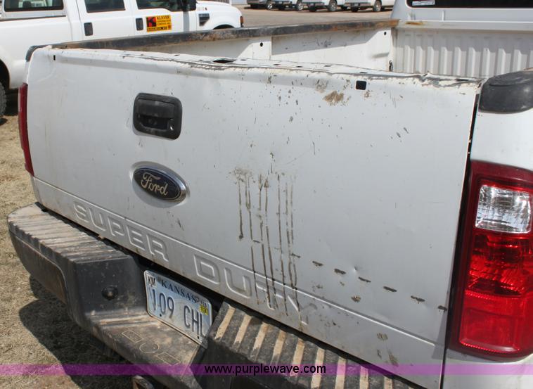 image for item AA9107 2010 Ford F350 Super Duty CrewCab pickup truck