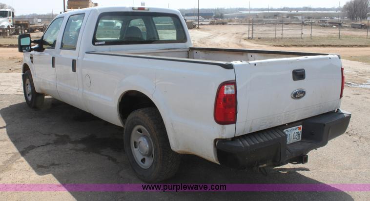 image for item AA9108 2010 Ford F350 Super Duty CrewCab pickup truck