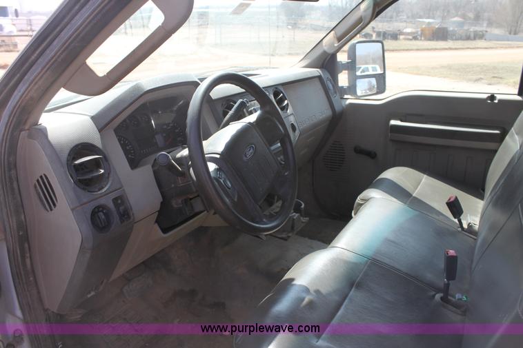image for item AA9108 2010 Ford F350 Super Duty CrewCab pickup truck