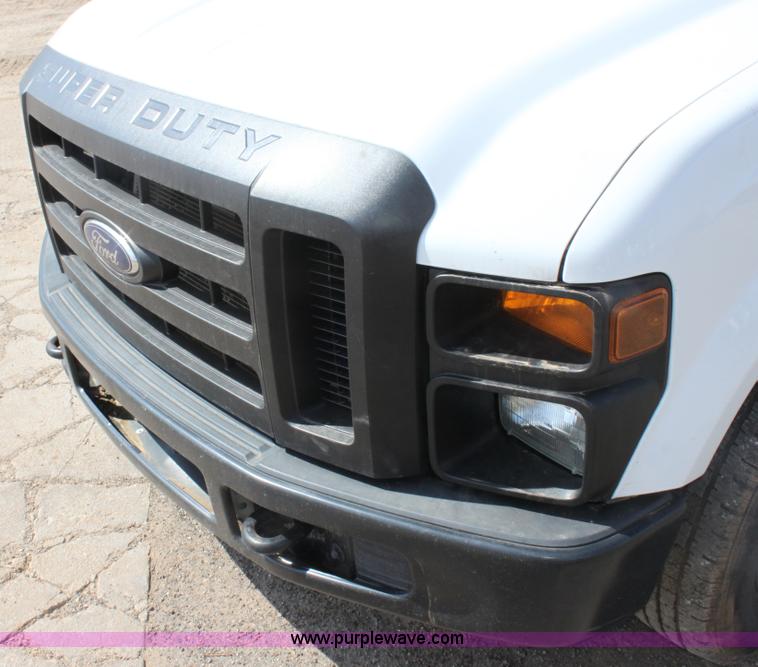 image for item AA9108 2010 Ford F350 Super Duty CrewCab pickup truck