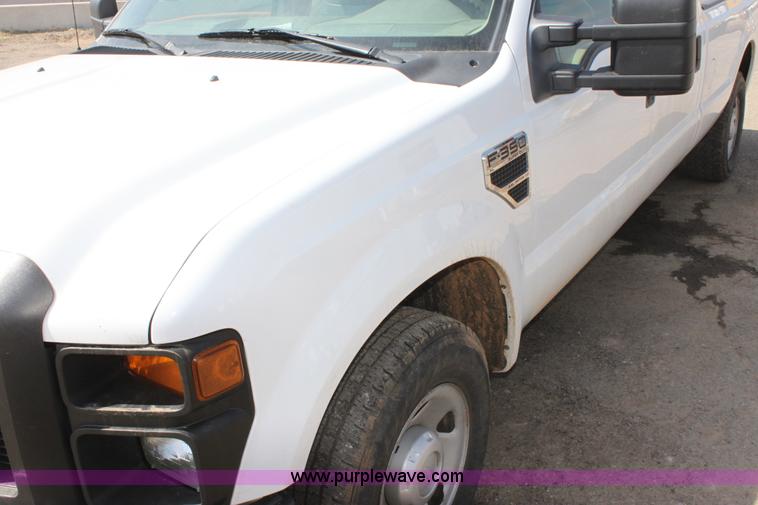 image for item AA9108 2010 Ford F350 Super Duty CrewCab pickup truck