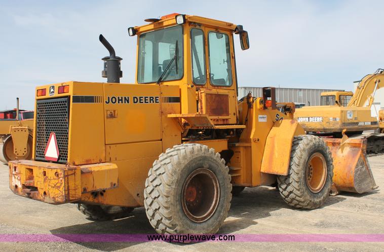 image for item E2919 1989 John Deere 544E wheel loader