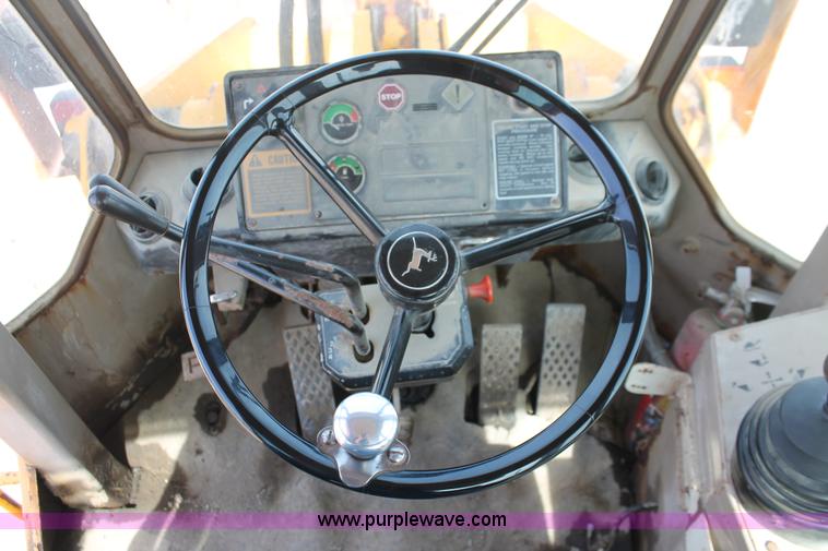 image for item E2919 1989 John Deere 544E wheel loader