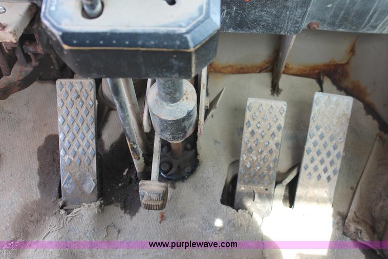 image for item E2919 1989 John Deere 544E wheel loader