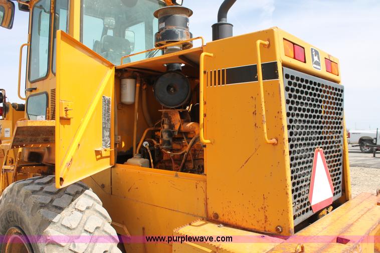 image for item E2919 1989 John Deere 544E wheel loader