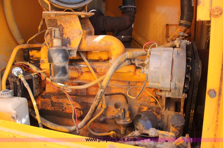 image for item E2919 1989 John Deere 544E wheel loader