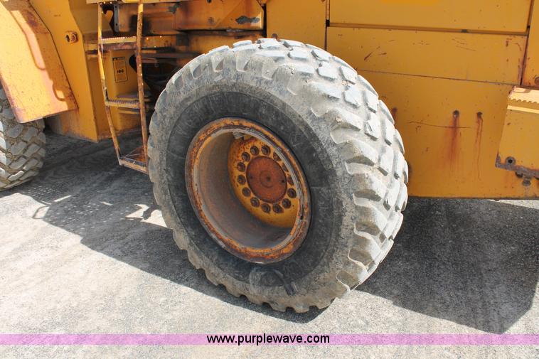 image for item E2919 1989 John Deere 544E wheel loader