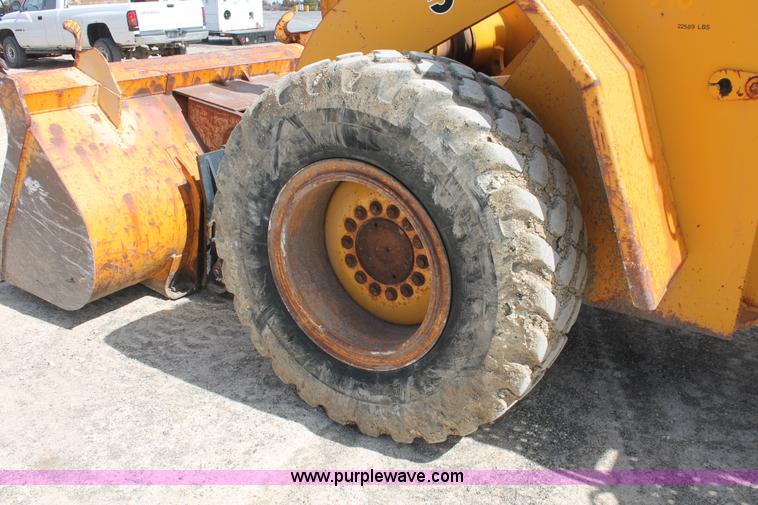 image for item E2919 1989 John Deere 544E wheel loader