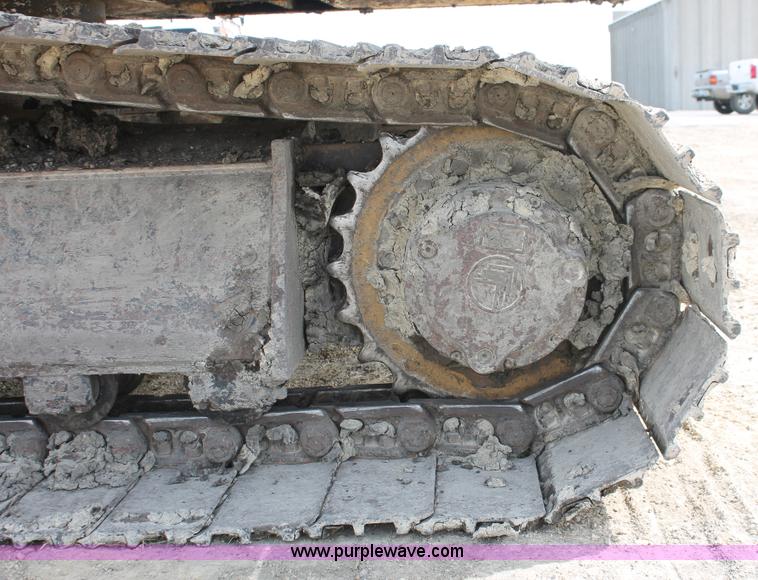 image for item E2922 1996 John Deere 690E LC excavator