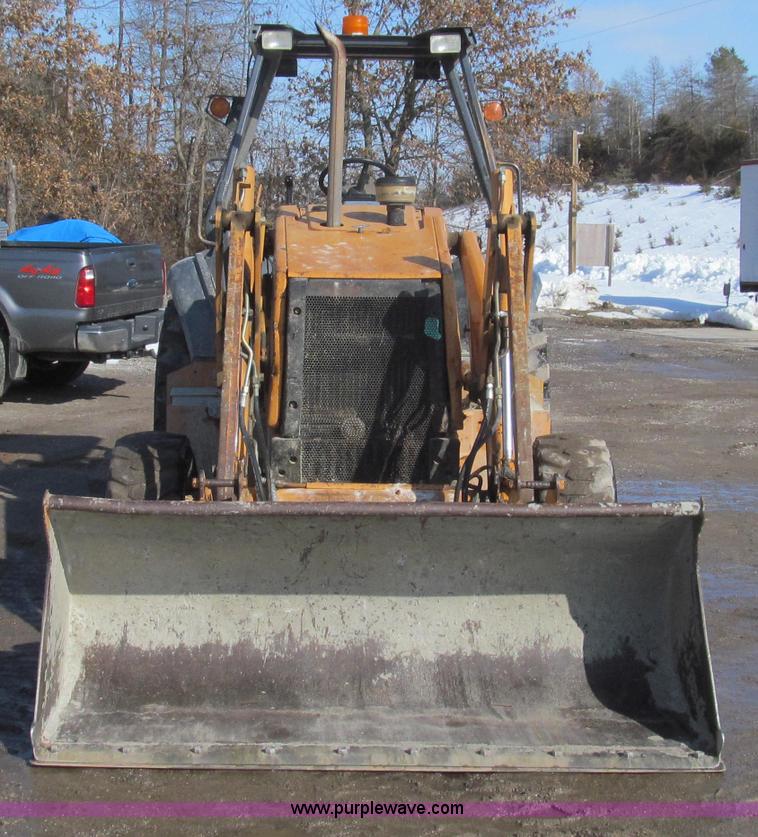 image for item E3793 2001 Case 570 LXT landscape loader