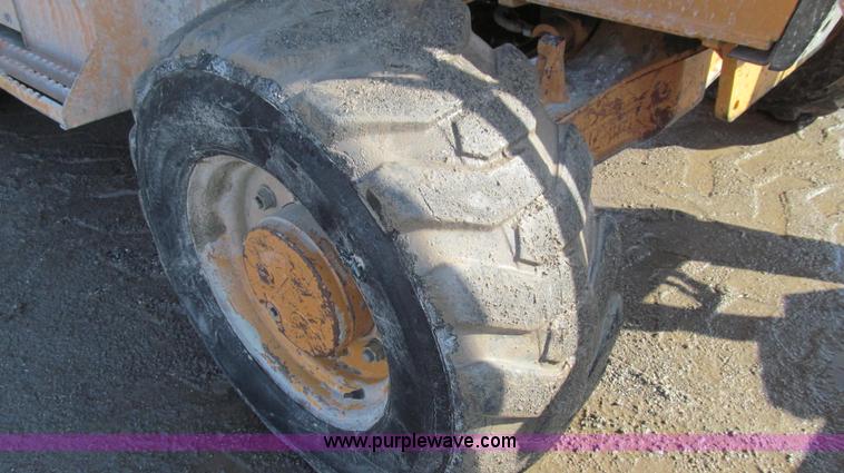 image for item E3793 2001 Case 570 LXT landscape loader