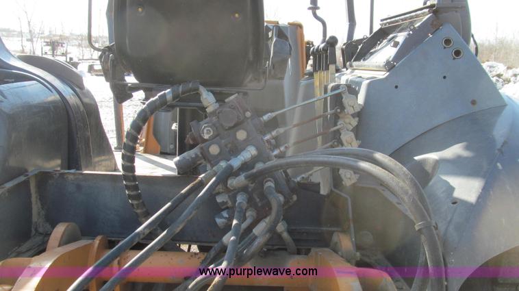 image for item E3793 2001 Case 570 LXT landscape loader