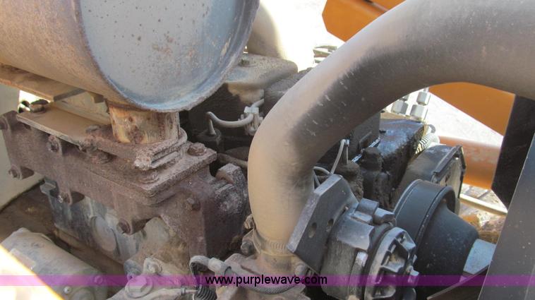 image for item E3793 2001 Case 570 LXT landscape loader