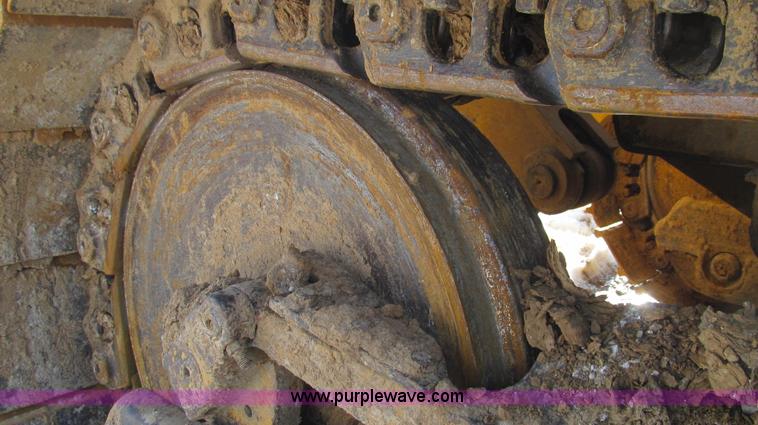 image for item E3794 2004 Caterpillar 953C track loader