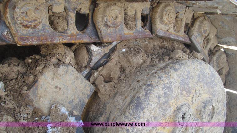 image for item E3794 2004 Caterpillar 953C track loader