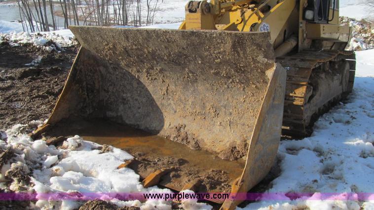 image for item E3794 2004 Caterpillar 953C track loader