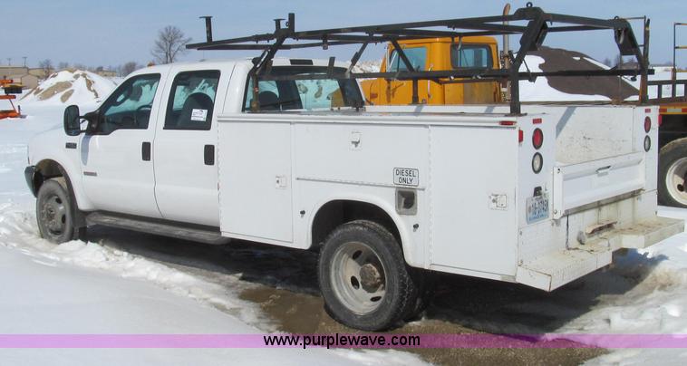 image for item E3797 2004 Ford F450 XL Super Duty utility truck