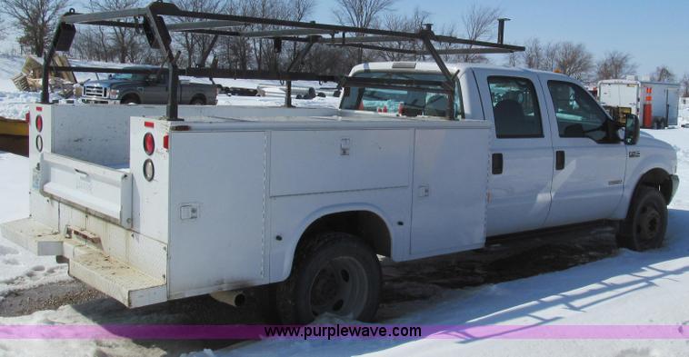 image for item E3797 2004 Ford F450 XL Super Duty utility truck