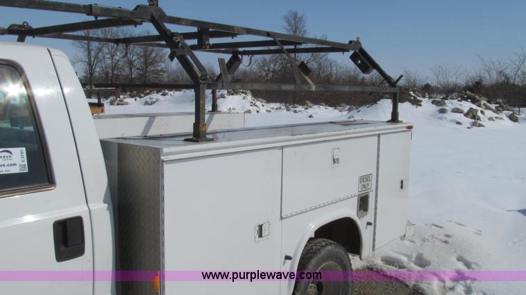 image for item E3797 2004 Ford F450 XL Super Duty utility truck