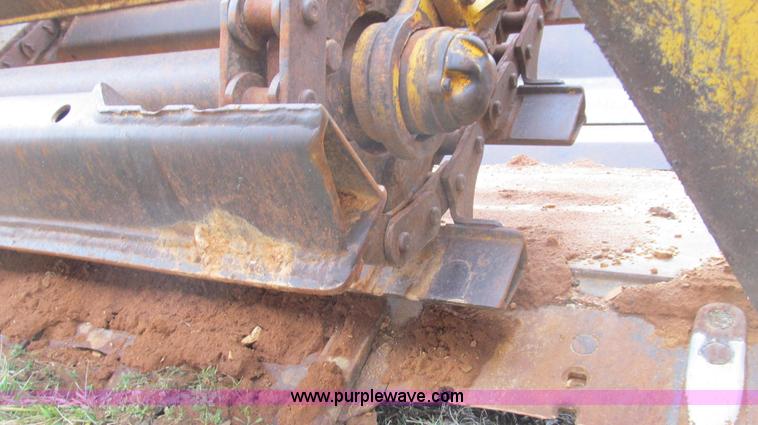 image for item E3812 1989 John Deere 762B scraper