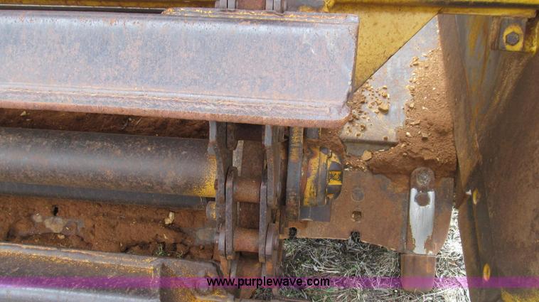 image for item E3812 1989 John Deere 762B scraper