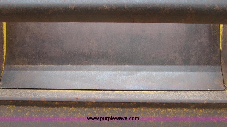 image for item E3812 1989 John Deere 762B scraper