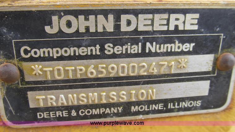 image for item E3812 1989 John Deere 762B scraper