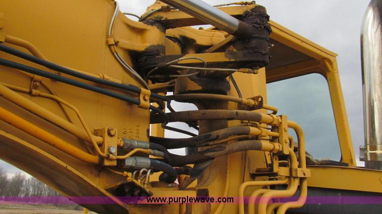 image for item E3812 1989 John Deere 762B scraper