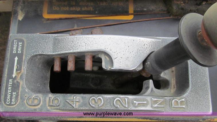 image for item E3812 1989 John Deere 762B scraper