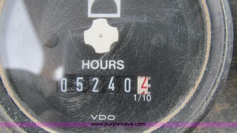 image for item E3812 1989 John Deere 762B scraper