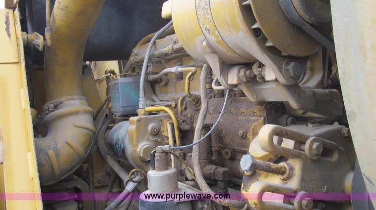 image for item E3812 1989 John Deere 762B scraper