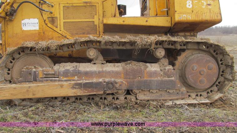 image for item E3813 1988 John Deere 850B dozer