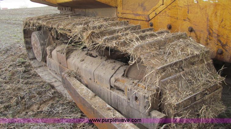 image for item E3813 1988 John Deere 850B dozer