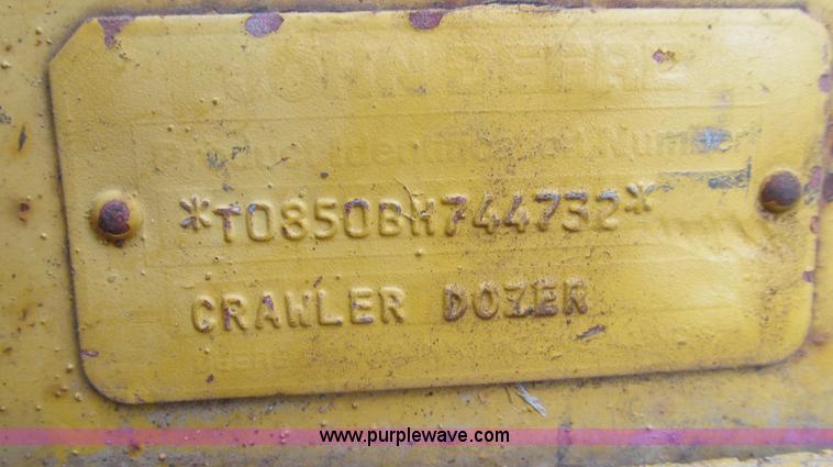 image for item E3813 1988 John Deere 850B dozer