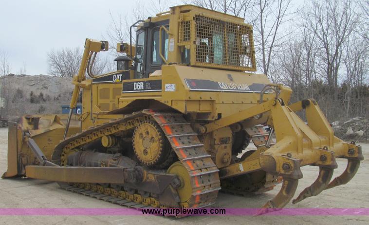 image for item E3815 2003 Caterpillar D6R XL Series II dozer