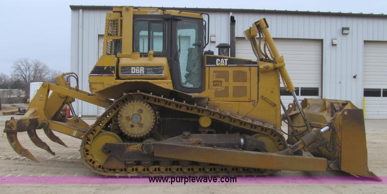 image for item E3815 2003 Caterpillar D6R XL Series II dozer