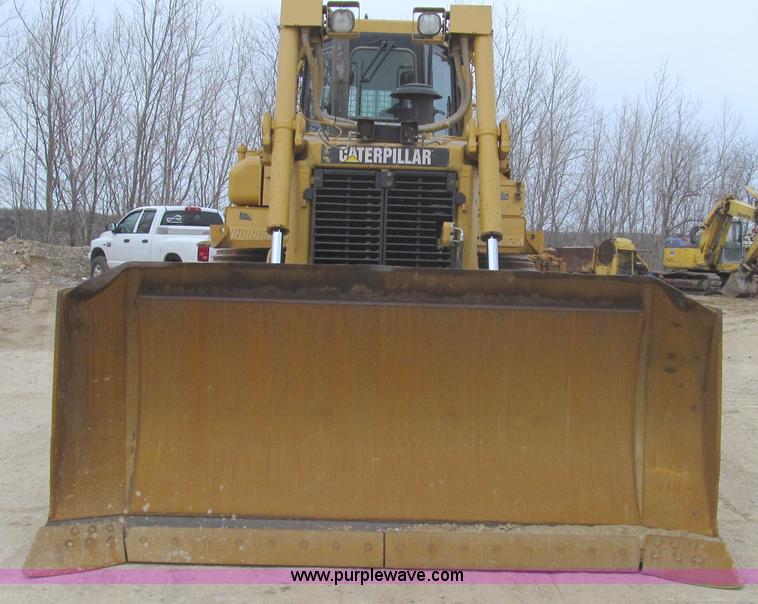 image for item E3815 2003 Caterpillar D6R XL Series II dozer