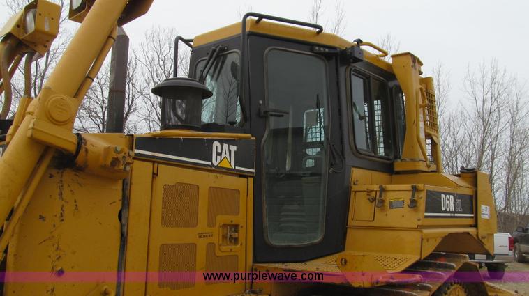 image for item E3815 2003 Caterpillar D6R XL Series II dozer