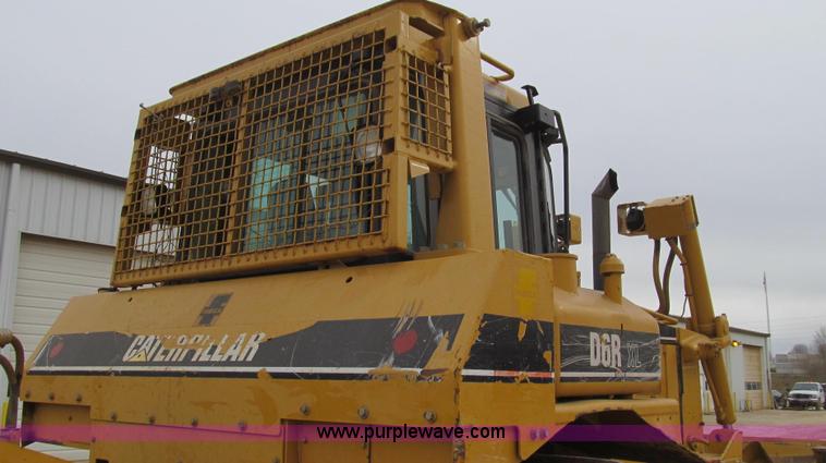 image for item E3815 2003 Caterpillar D6R XL Series II dozer