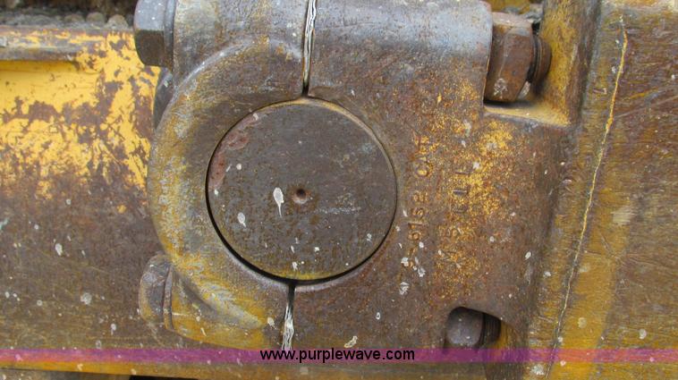 image for item E3815 2003 Caterpillar D6R XL Series II dozer