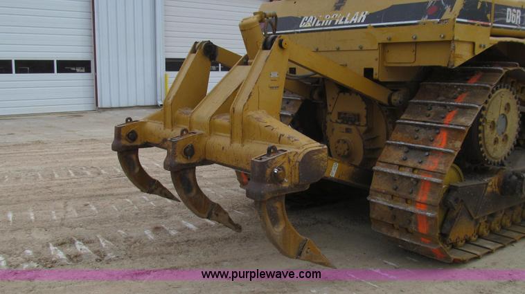 image for item E3815 2003 Caterpillar D6R XL Series II dozer
