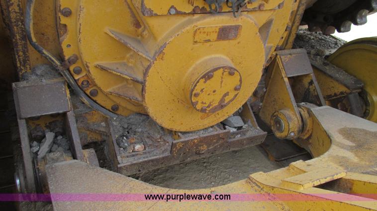 image for item E3815 2003 Caterpillar D6R XL Series II dozer